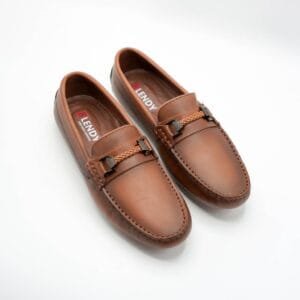 LQ mocassin vitton* en cuir cajou 065